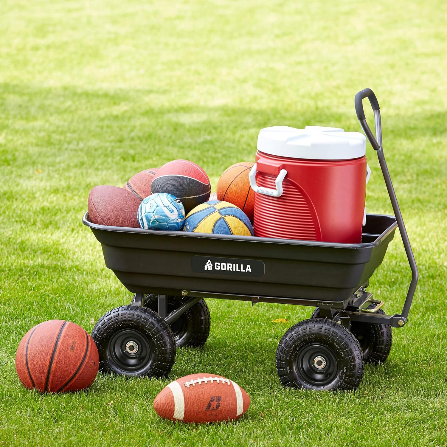 Heavy-duty multi-purpose garbage transfer cart garden cart, equipped with pneumatic tires, capacity 4 cubic feet - 600 pounds load capacity, outdoor wheeled cart, suitable for garden, gardening and landscaping work.1 pcs