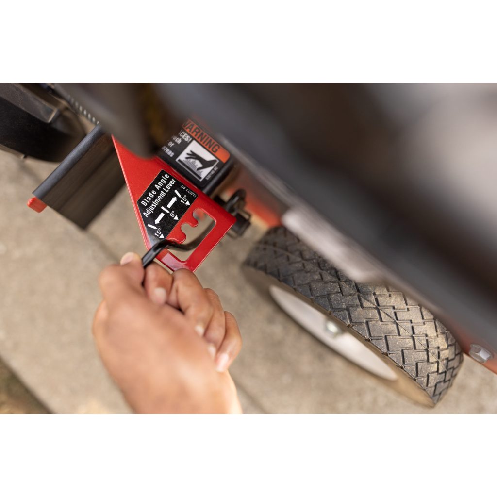 Troy-Bilt TBE550 Driveway Edger, 140cc Briggs & Stratton Engine, 9??? Triple-Edge Blade, 3 Bevel Positions