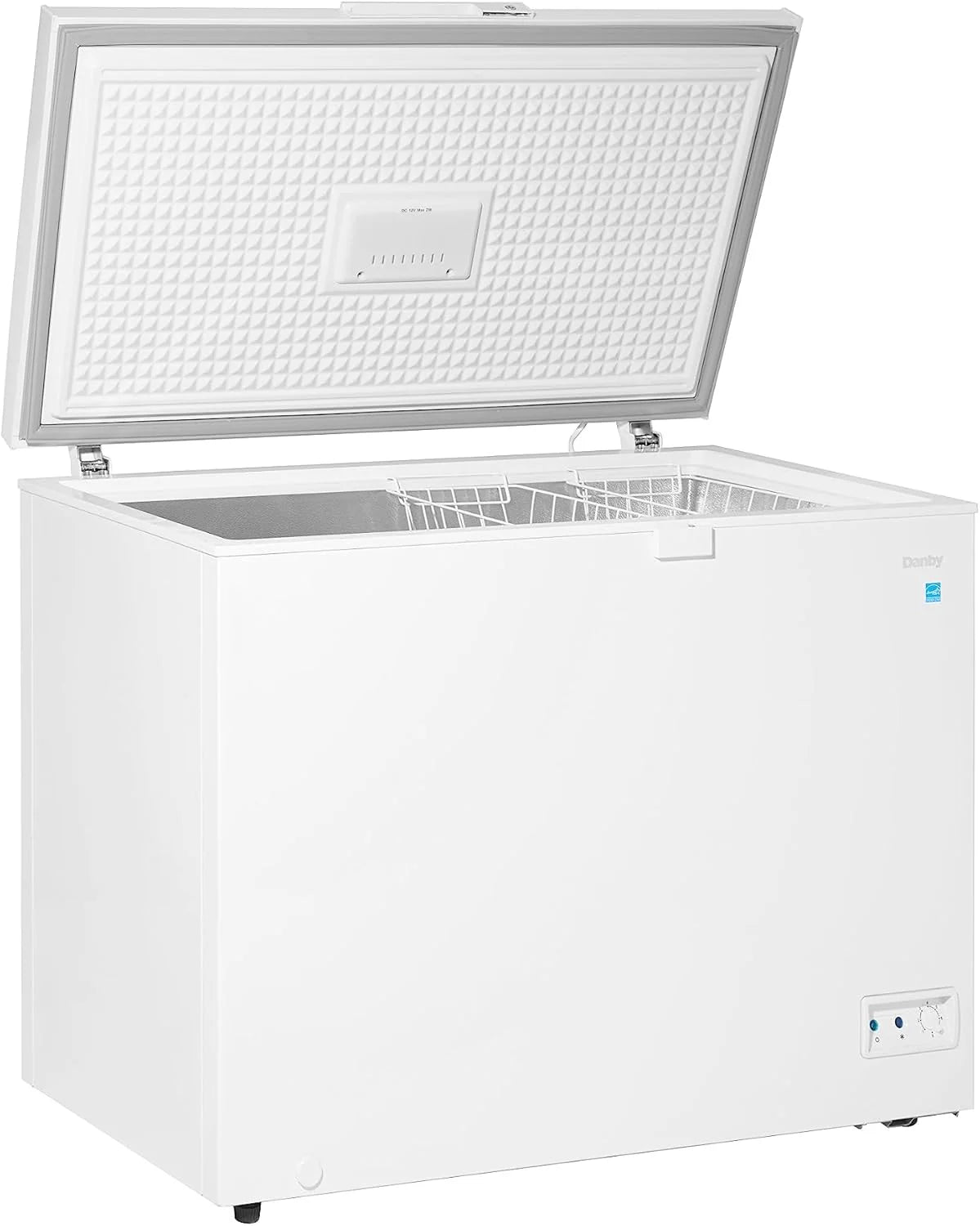 10.00 cu. ft. Chest Freezer in White Garage Ready: Freezer can perform in temperatures from 0°F to 110°F (-17°C to 43°C).1 pcs