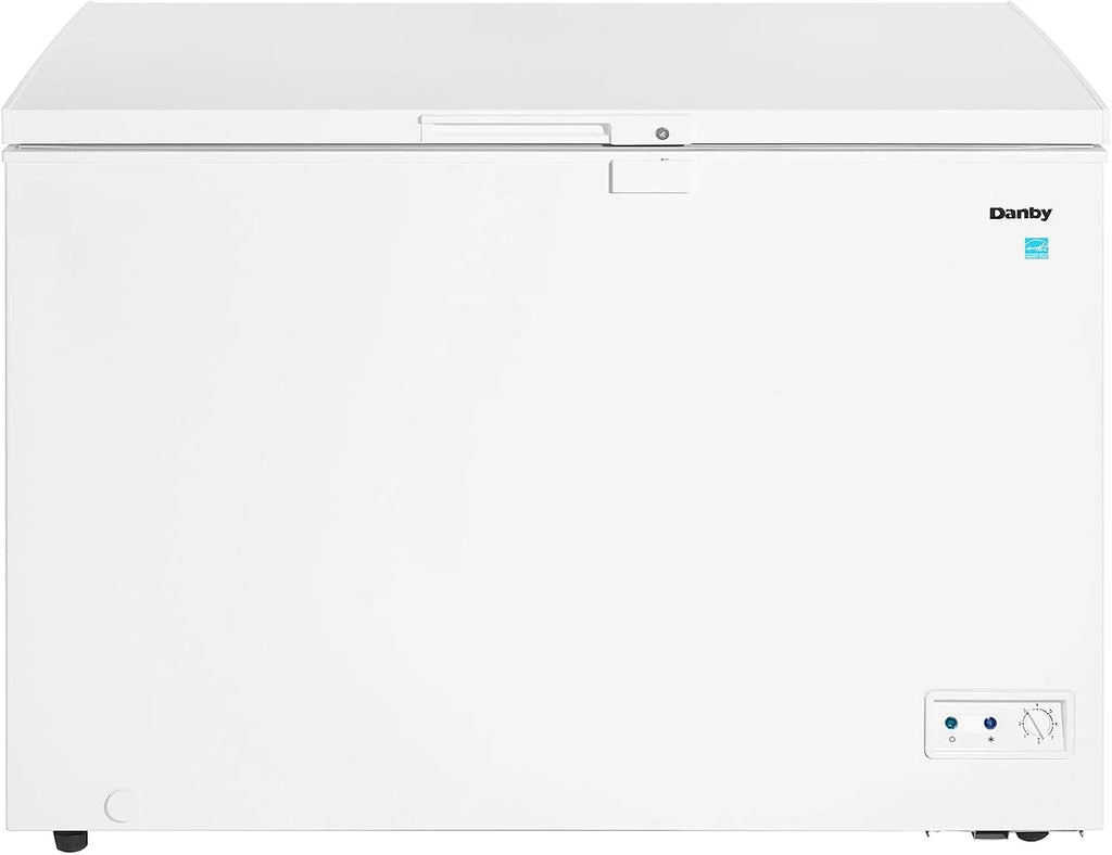10.00 cu. ft. Chest Freezer in White Garage Ready: Freezer can perform in temperatures from 0°F to 110°F (-17°C to 43°C).1 pcs
