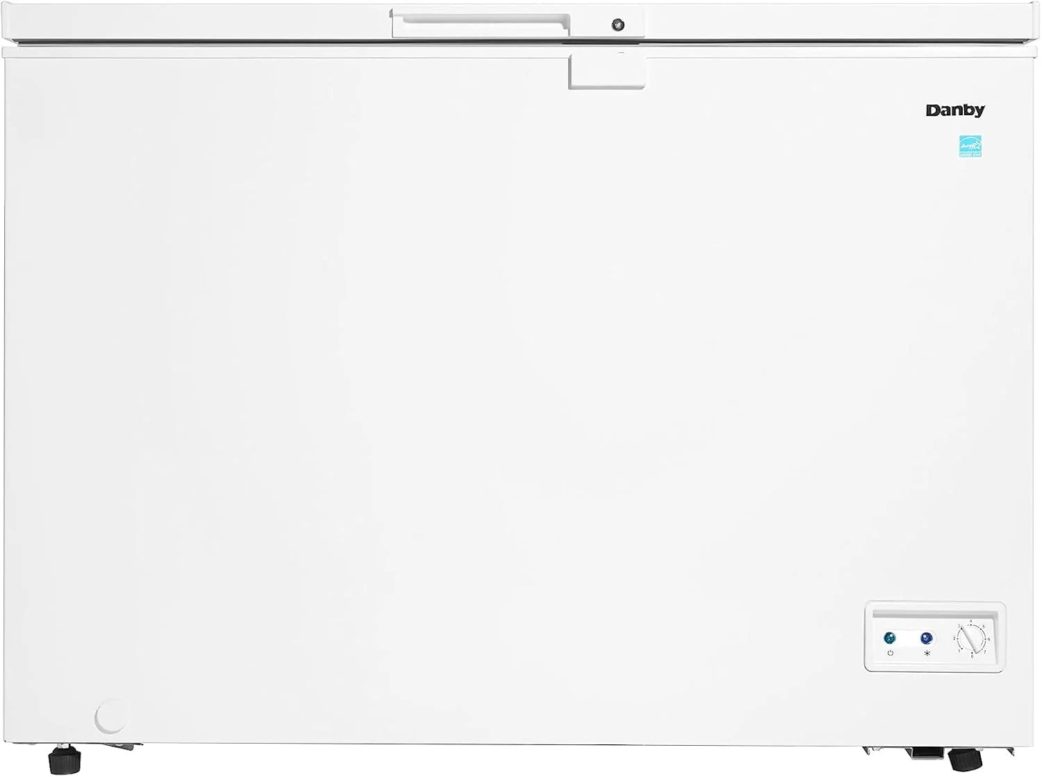 10.00 cu. ft. Chest Freezer in White Garage Ready: Freezer can perform in temperatures from 0°F to 110°F (-17°C to 43°C).1 pcs