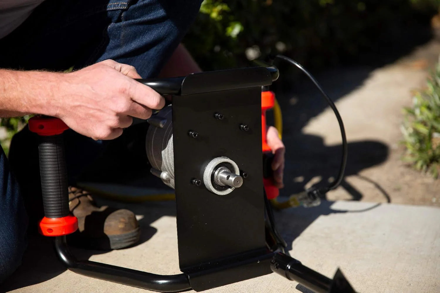 1500W industrial trenching machine enclosure features a soil excavation power head, including a 6-inch digging auger bit kit1 pcs