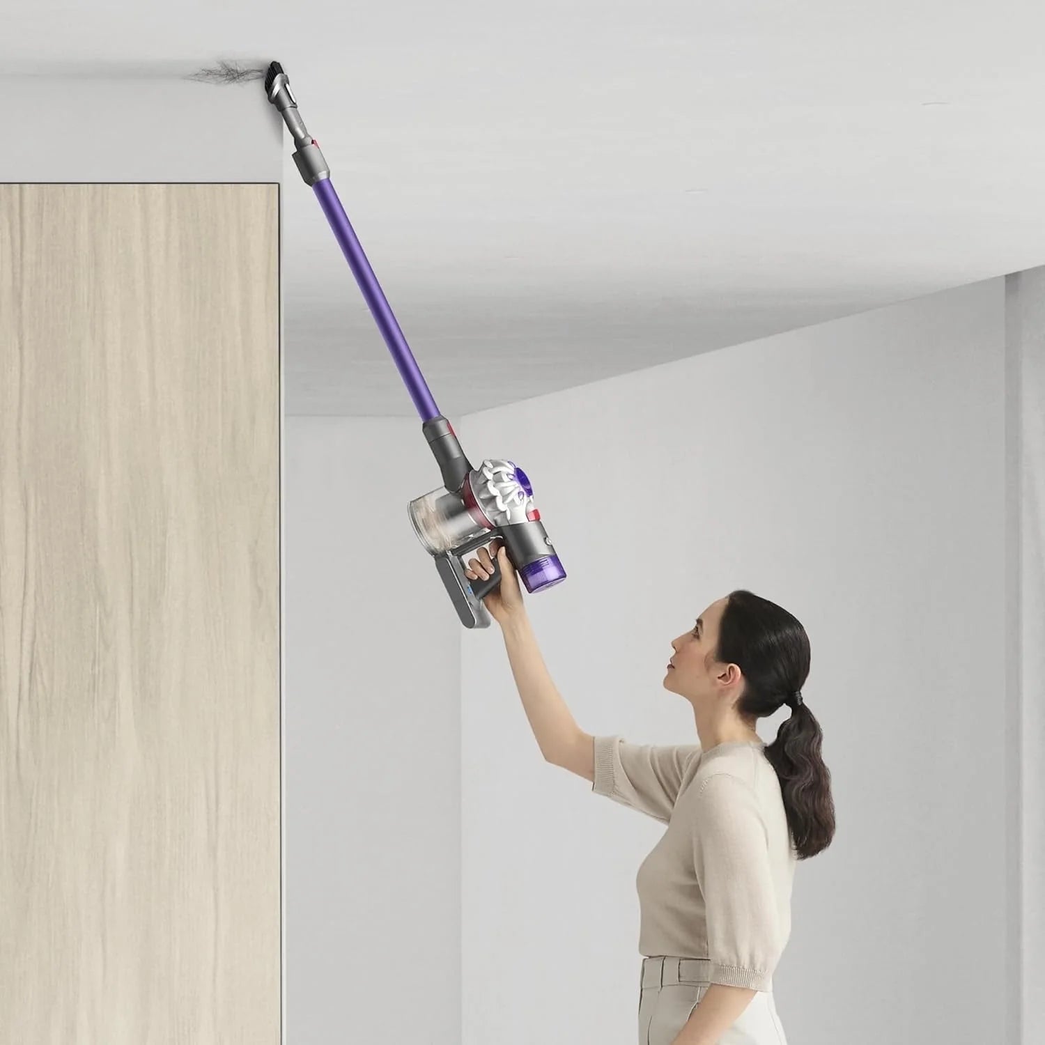Dyson V8 cordless vacuum cleaner