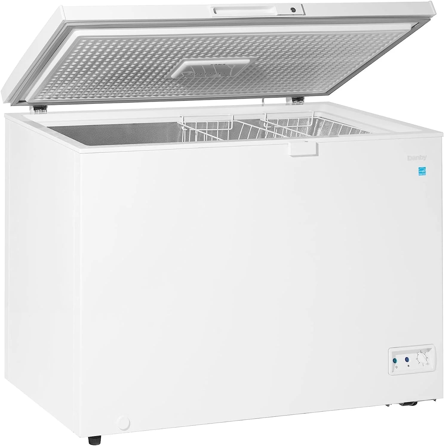 10.00 cu. ft. Chest Freezer in White Garage Ready: Freezer can perform in temperatures from 0°F to 110°F (-17°C to 43°C).1 pcs